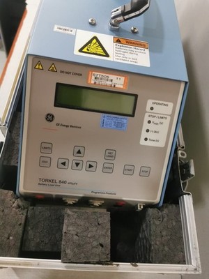 GE BS-49074 TORKEL 840 UTILITY Battery Load Unit / GE Energy BS-49074, R104 3