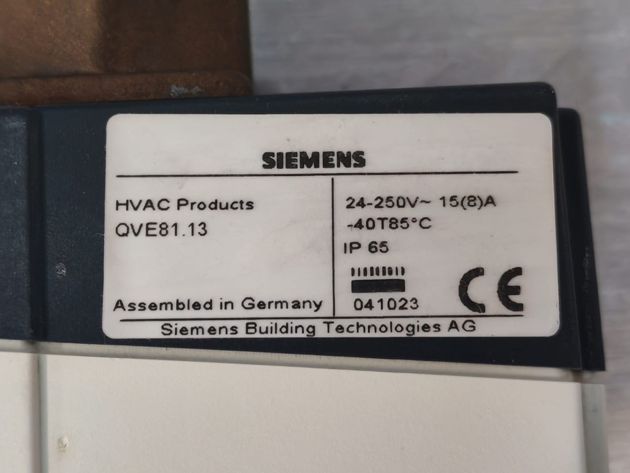 Siemens QVE81.13 Siemens QVE81.13 Flow switch for use in hydraulic systems 4