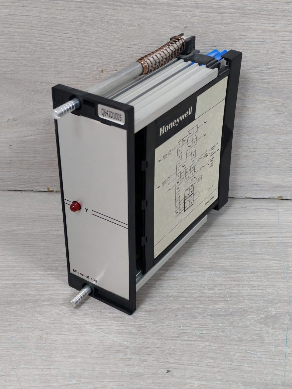 Honeywell Q642D1005 HONEYWELL MICRONIK 100 Q642D1005 CONTROLLER 7
