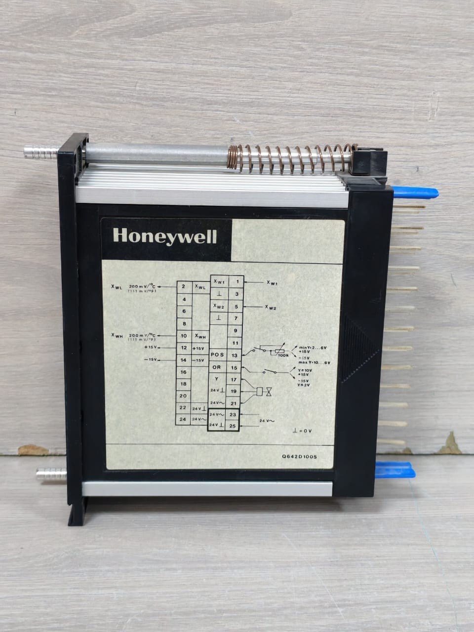 Honeywell Q642D1005 HONEYWELL MICRONIK 100 Q642D1005 CONTROLLER 8