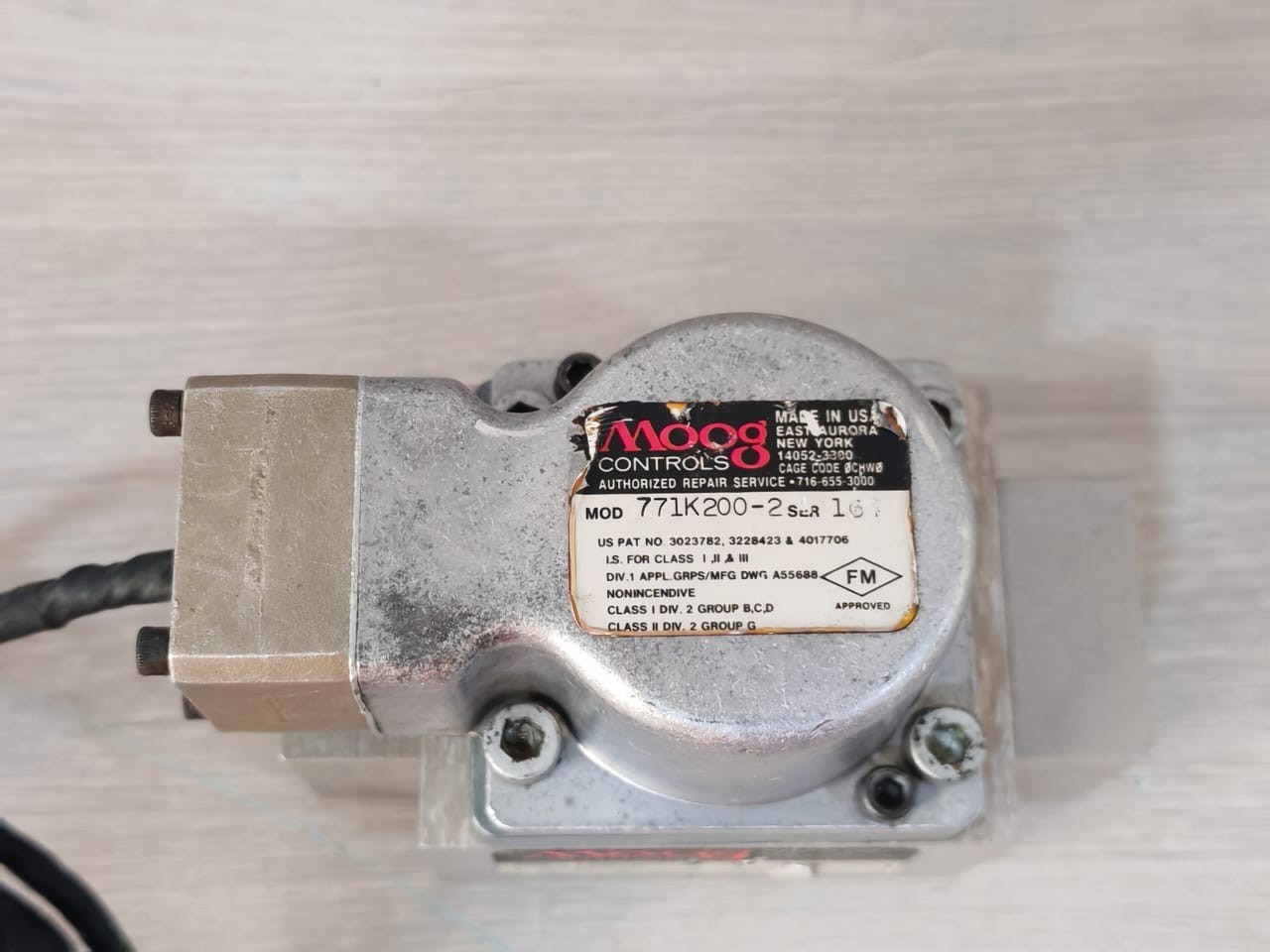 Moog 771K200-2 MOOG CONTROLS 771K200-2 ELECTROHYDRAULIC SERVO VALVE 4