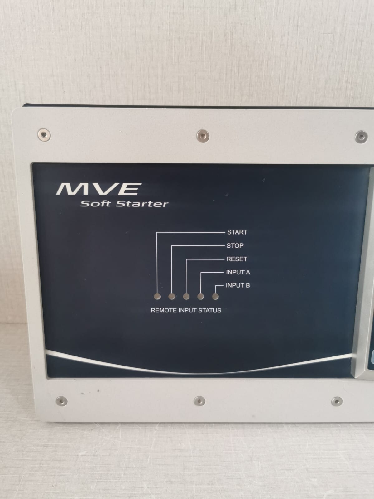 AUCOM MVE-SOFT-STARTER AUCOM MVE SOFT STARTER CONTROLLER MULTILINGUAL ASSY MVS/MVE WITH KEYPAD 8