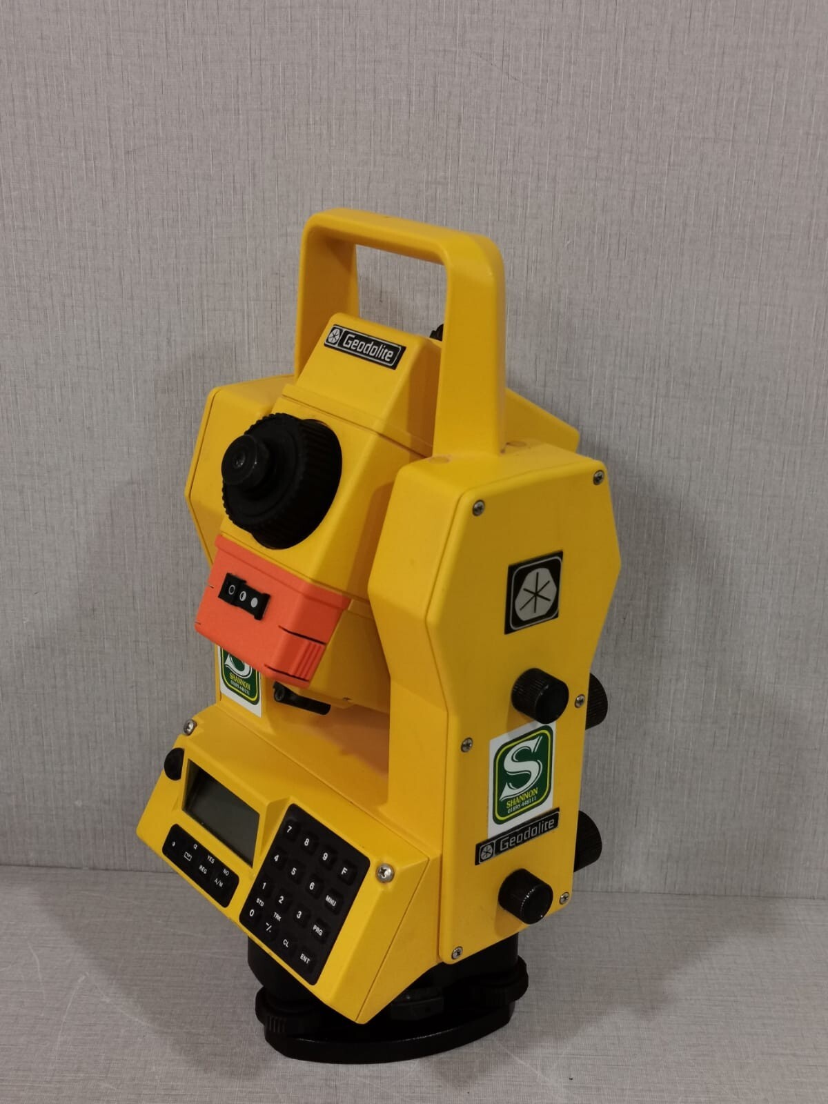 GEODOLITE GDM-504-571 GEODOLITE GDM 504 571 145 070 TOTAL STATION WITH 2 BATTERIES 5