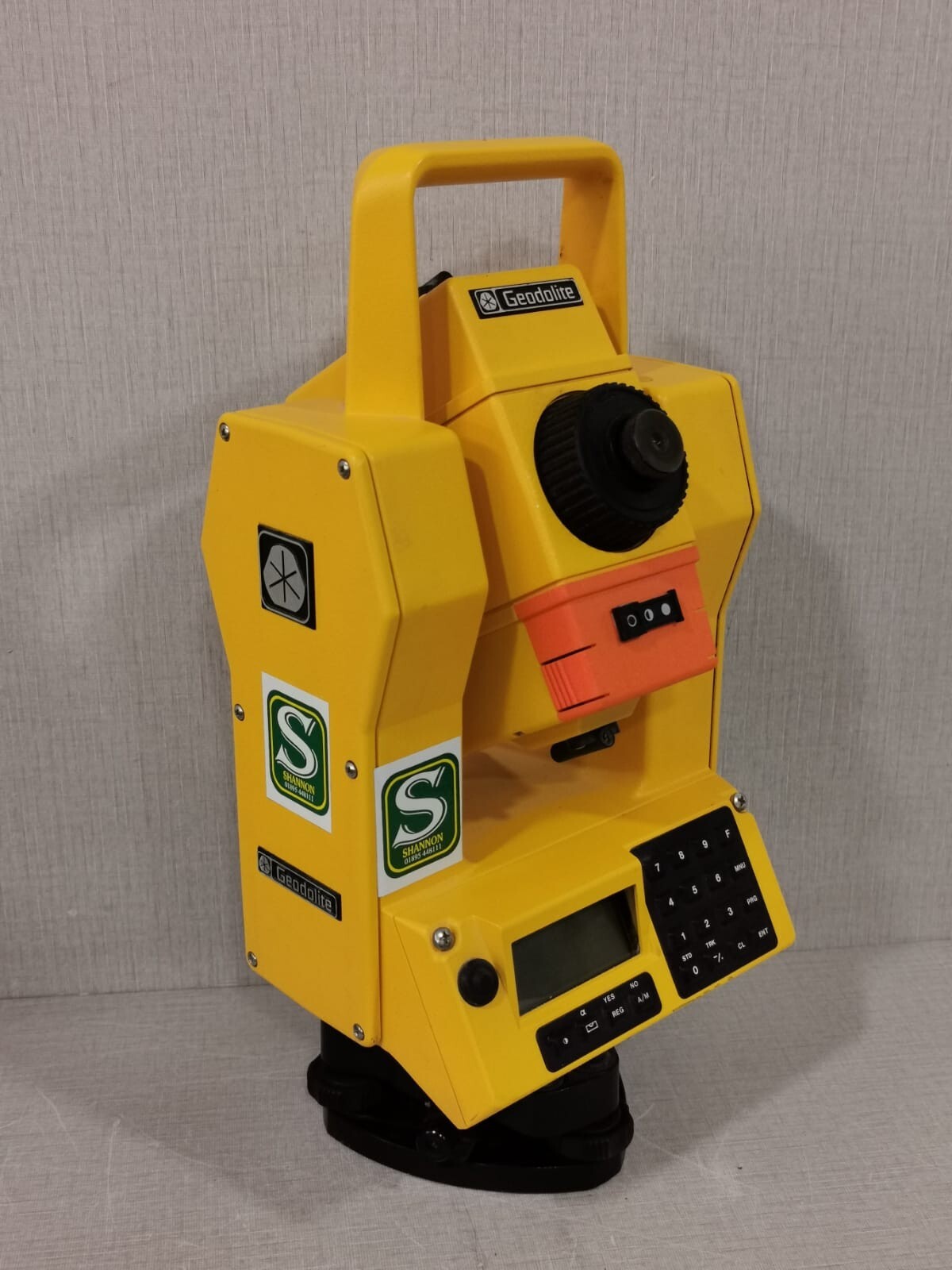 GEODOLITE GDM-504-571 GEODOLITE GDM 504 571 145 070 TOTAL STATION WITH 2 BATTERIES 6