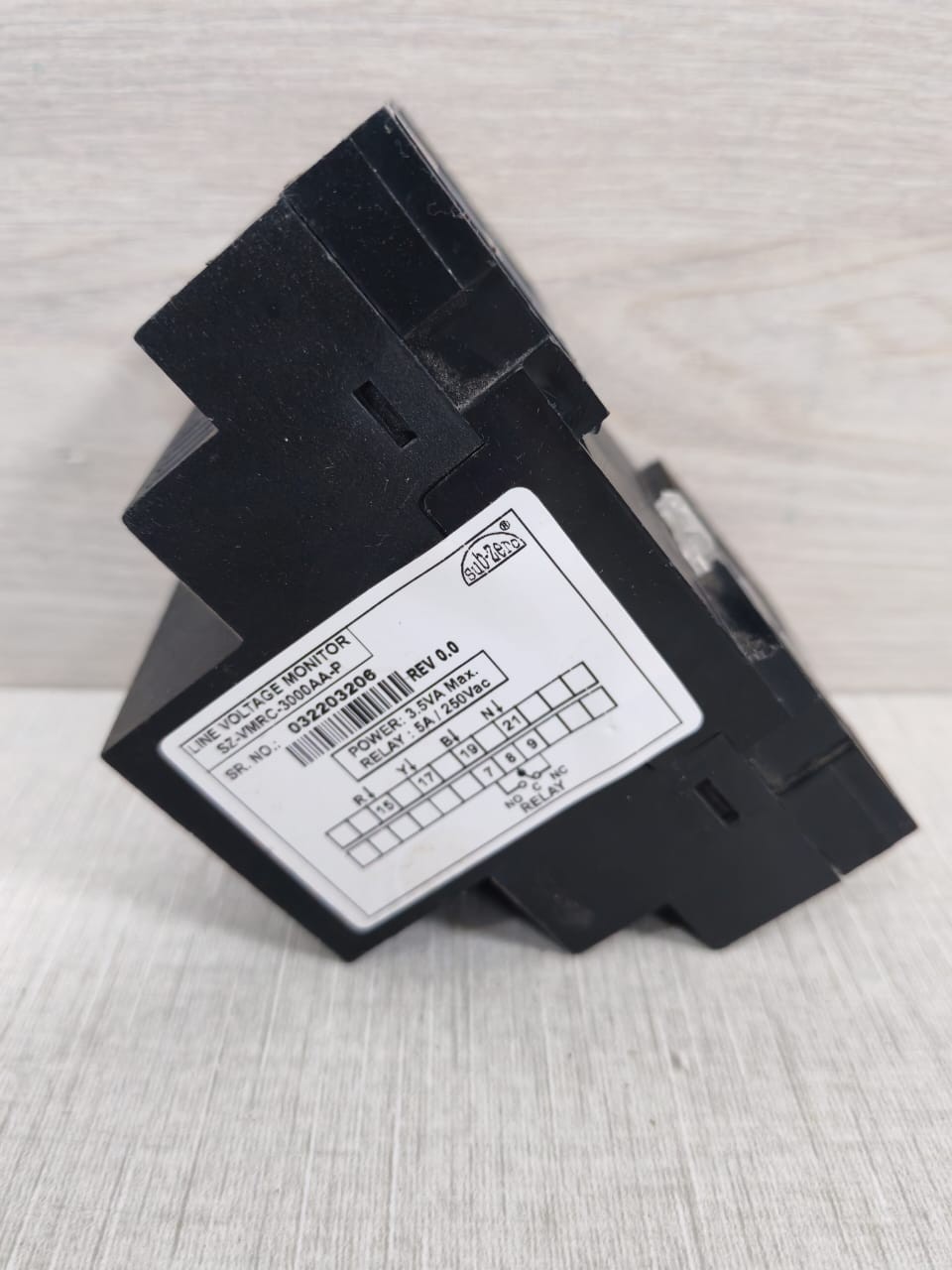 Monitor VMRC-3000AA-P SUB-ZERO SZ-VMRC-3000AA-P LINE VOLTAGE MONITOR 8
