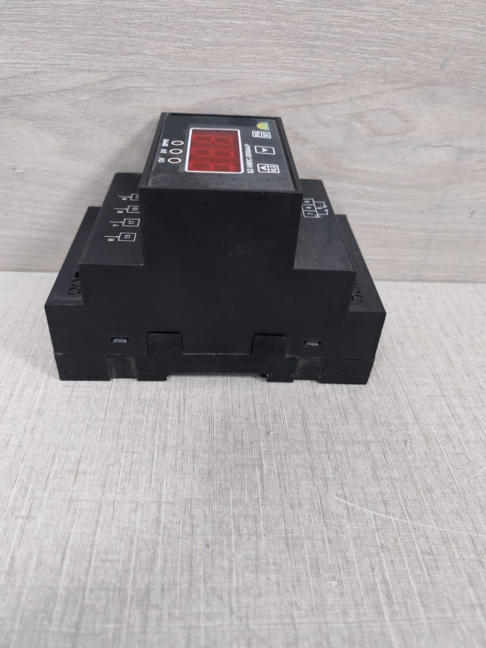 Monitor VMRC-3000AA-P SUB-ZERO SZ-VMRC-3000AA-P LINE VOLTAGE MONITOR 10