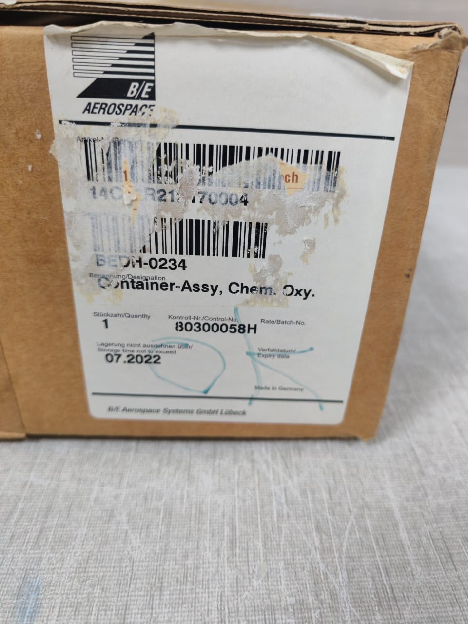 B/E AEROSPACE D1379 B/E AEROSPACE PNR 14C15R212170004 MFR D1379 CONTAINER TYPE I MASK 4 REF. E60757 7