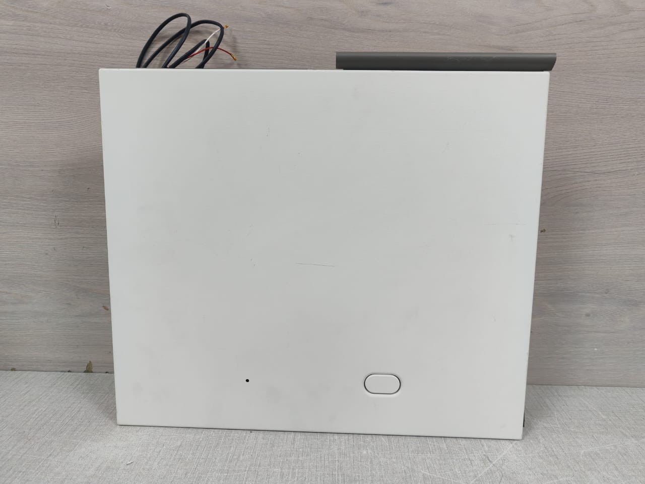 B/E AEROSPACE D1379 B/E AEROSPACE PNR 14C15L212170004 MFR D1379 CONTAINER 2