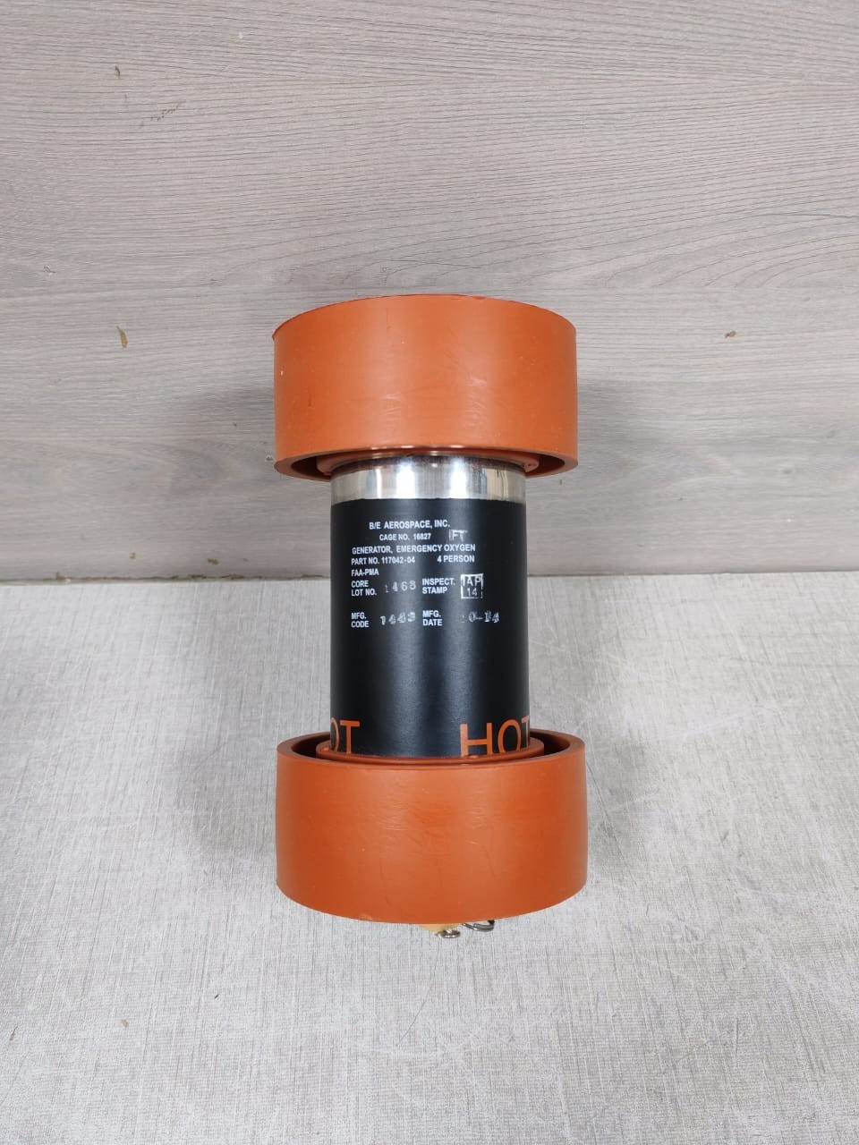B/E AEROSPACE 117042-04 B/E AEROSPACE 117042-04 EMERGENCY GENERATOR CAGE NO.16827 2