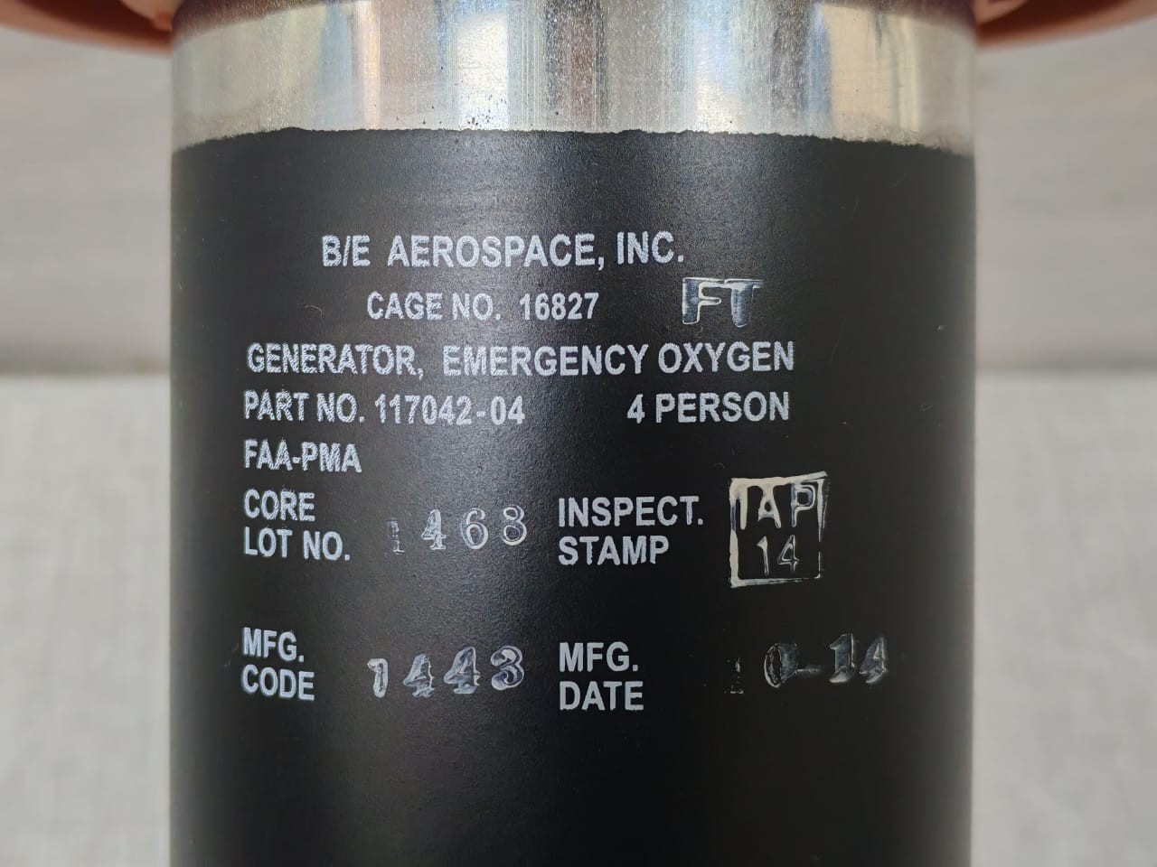 B/E AEROSPACE 117042-04 B/E AEROSPACE 117042-04 EMERGENCY GENERATOR CAGE NO.16827 3