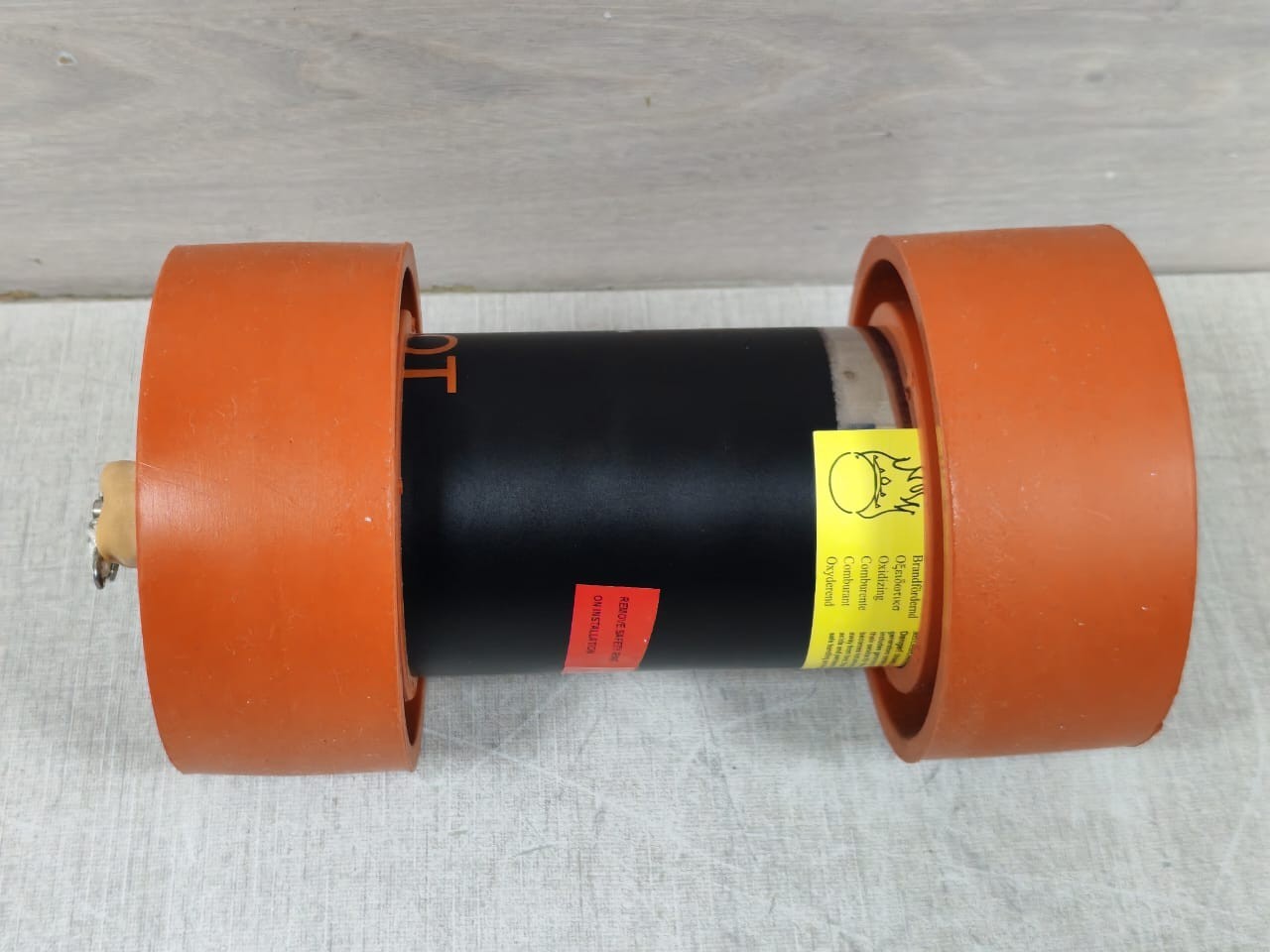 B/E AEROSPACE 117042-04 B/E AEROSPACE 117042-04 EMERGENCY GENERATOR CAGE NO.16827 6