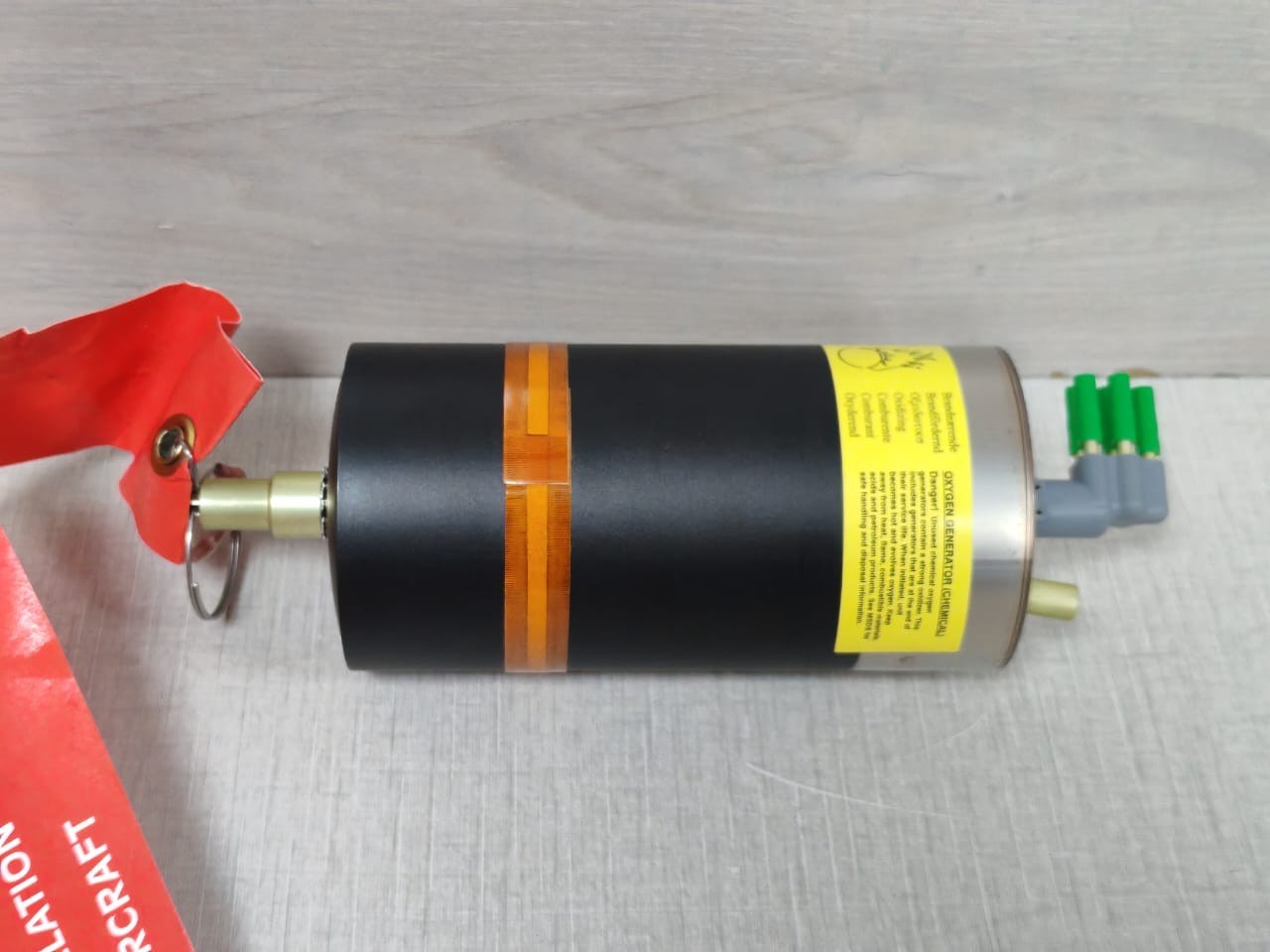 B/E AEROSPACE 117003-15 B/E AEROSPACE 117003-15 EMERGENCY GENERATOR CAGE NO.16827 FAA-PMA 9