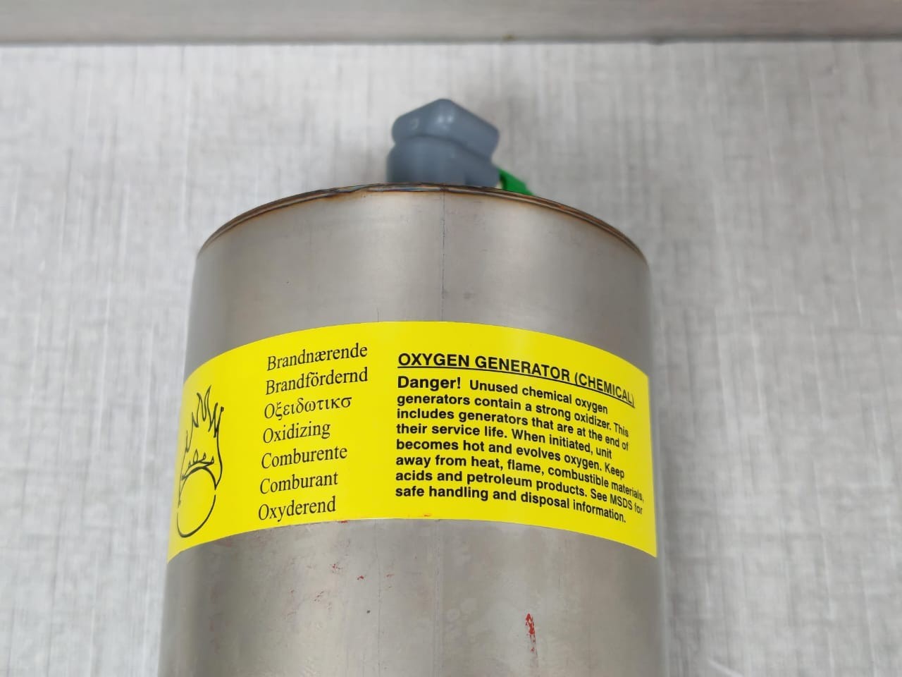 B/E AEROSPACE 117003-13 B/E AEROSPACE 117003-13 EMERGENCY GENERATOR CAGE NO.16827 FAA-PMA 6