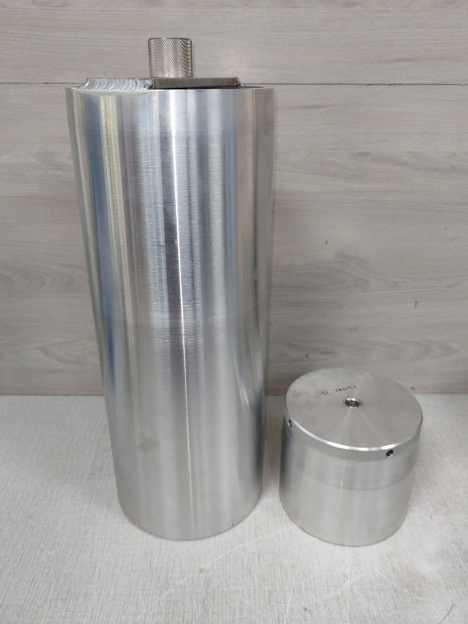 Unbranded J32031-13 / J32031-3 J32031-13 / J32031-3 PROTECTOR EQPT-AXLE MAIN LANDING GEAR 4