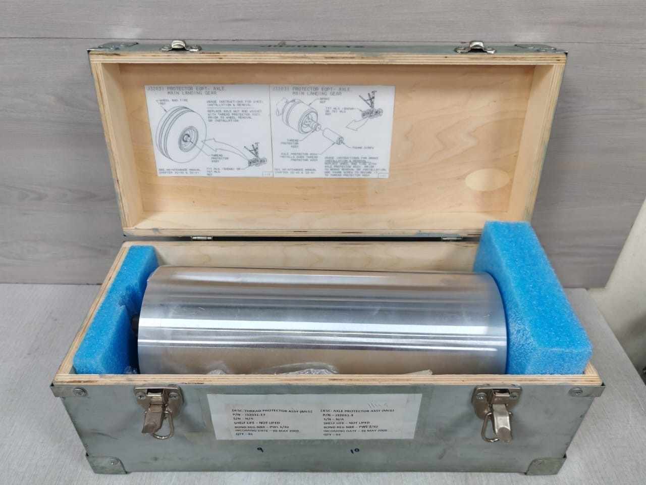 J32031-13 / J32031-3 PROTECTOR EQPT-AXLE MAIN LANDING GEAR