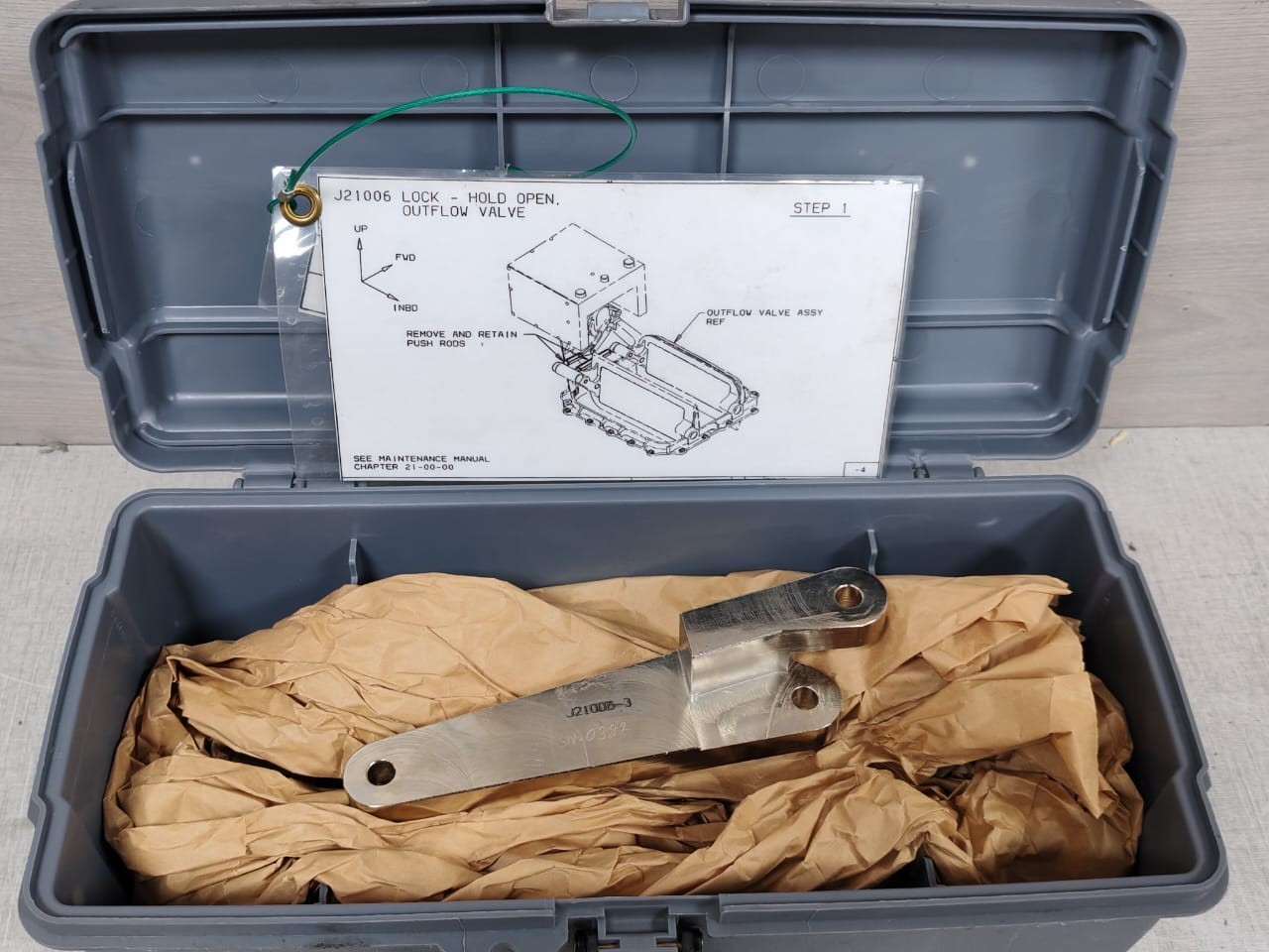 BOEING J21006-3 LOCK HOLD VALVE