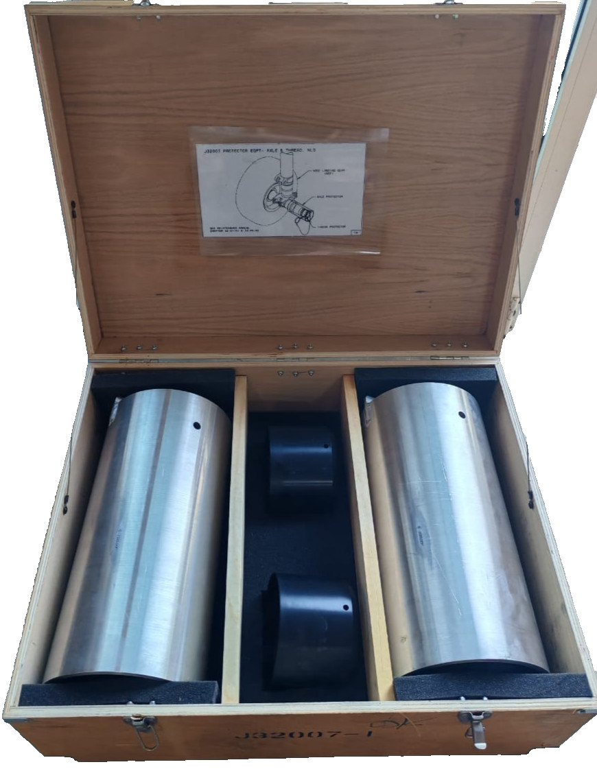 J32007-1 Protector Equipment-Axle & Thread /NLG