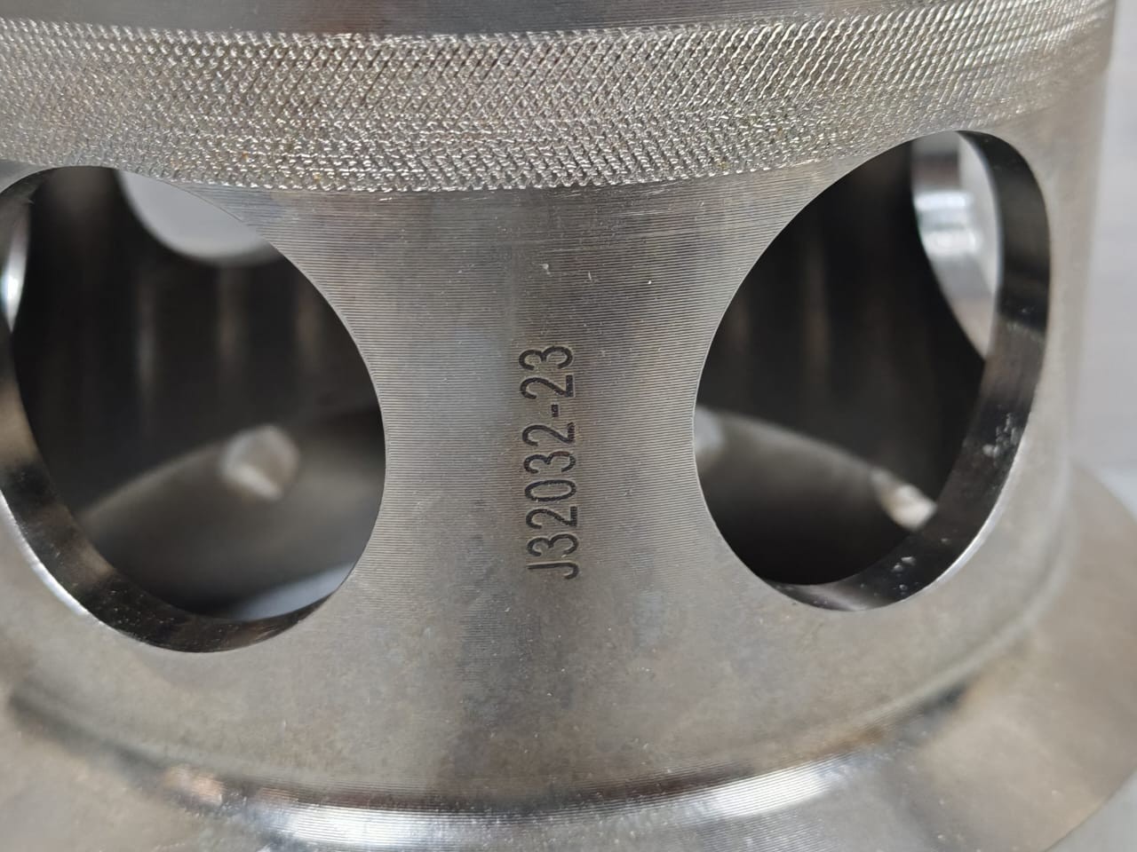 Boeing J32032-22 J32032-22 Wrench Equipment -Wheel Retention Nut.MLG 7