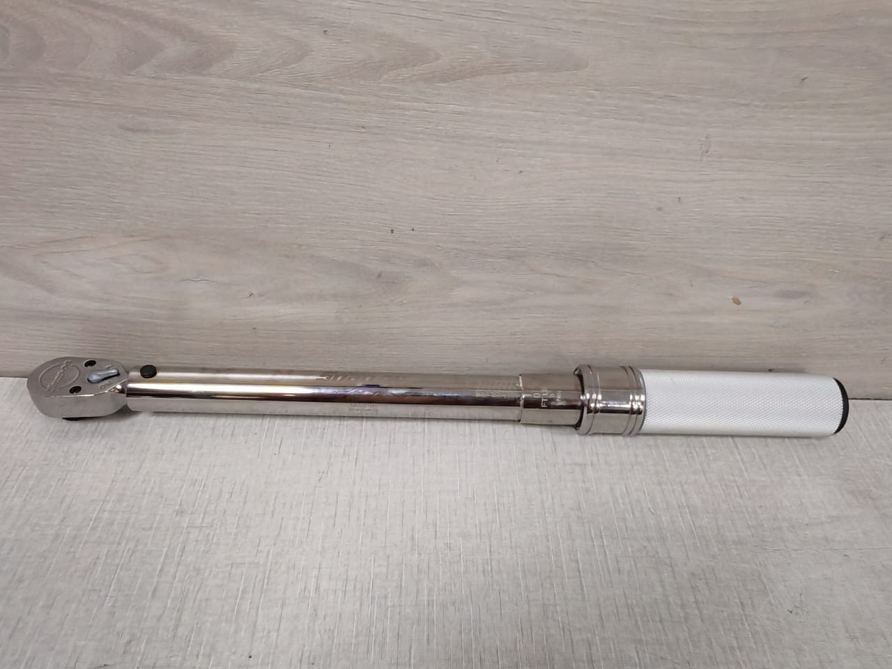 TORQUE INSTRUMENT PN: 5662012 SNAP-ON TORQUE INSTRUMENT QD2R100 PN: 5662012 WRENCHED FIXED RATCHE 4