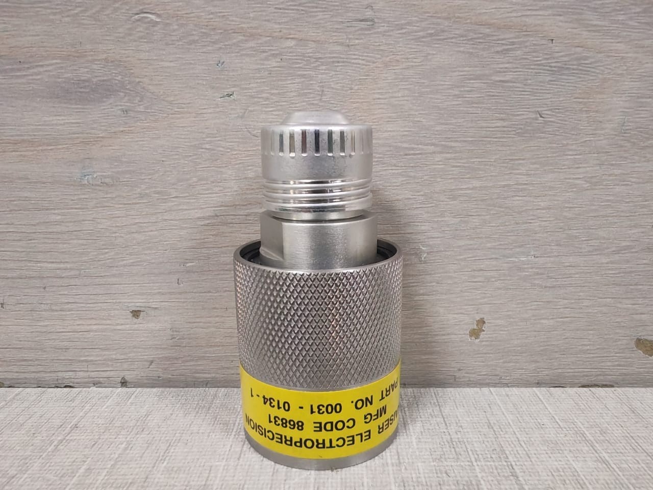 KAISER 0031-0134-1 KAISER ELECTROPRECISION MFG CODE 86831 PN: 0031-0134-1 ADAPTER OUTLET 3