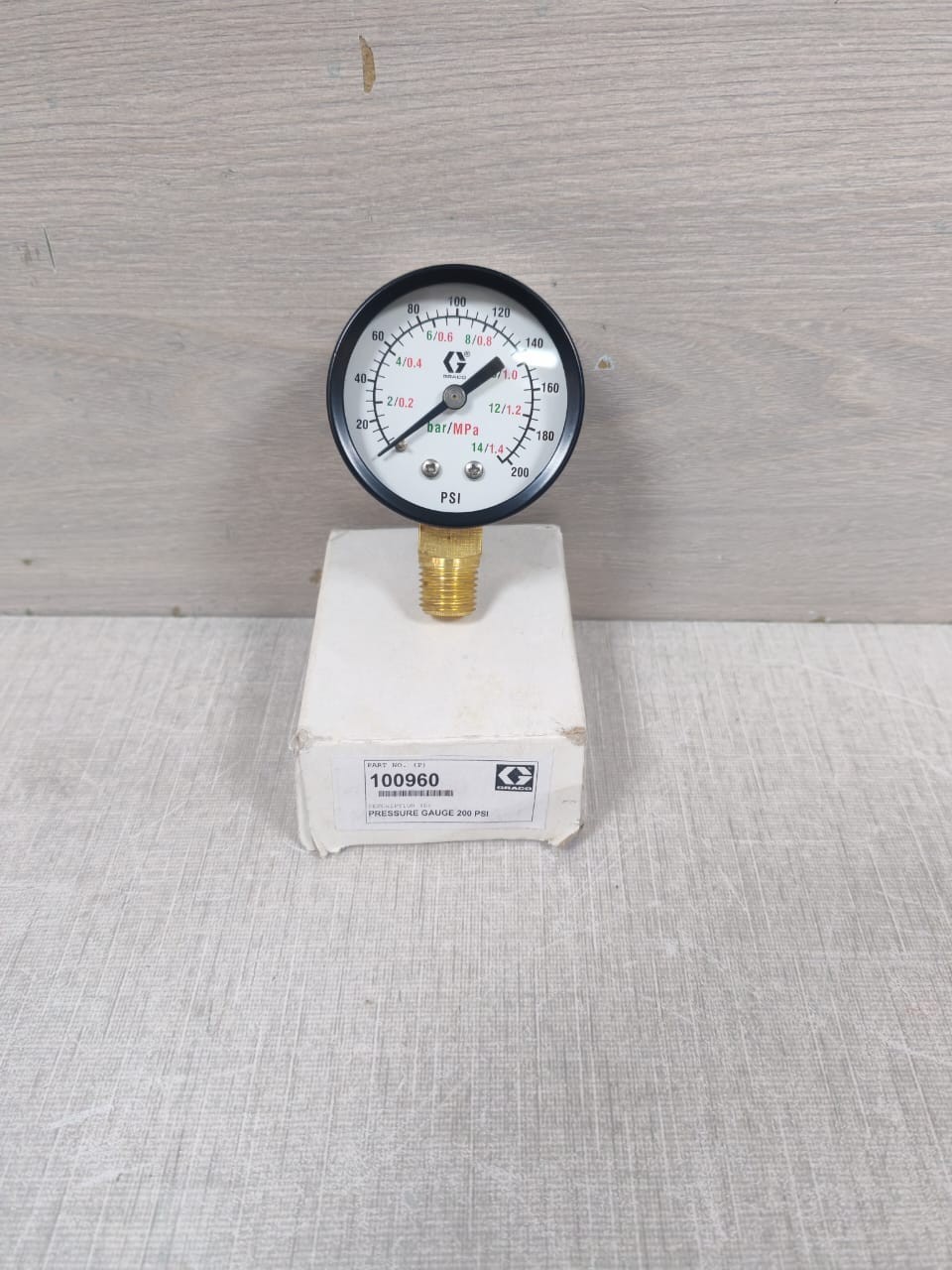 Graco 100960 GRACO 100960 PRESSURE GAUGE 200 PSI 2