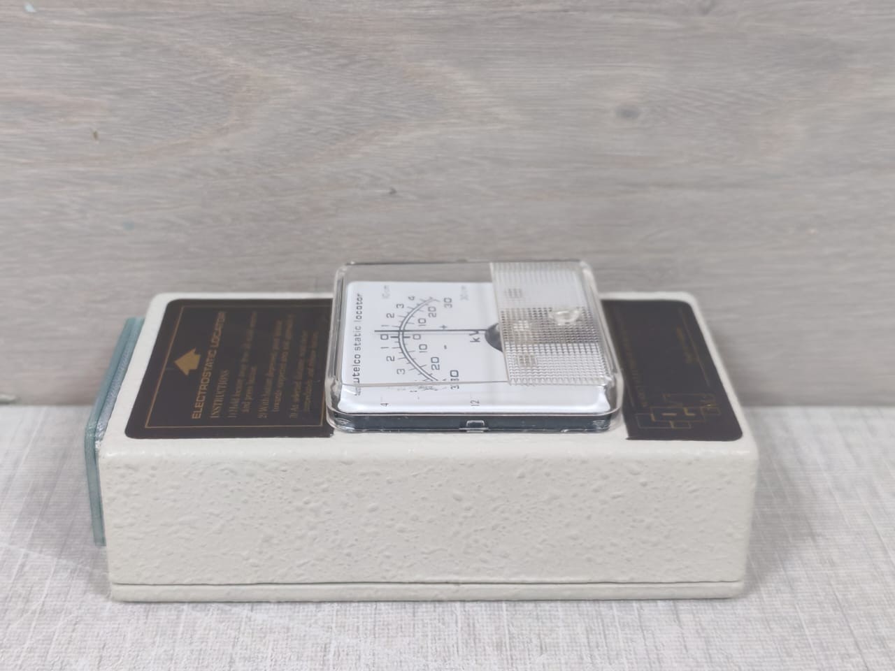 Surrey Electro-Materials S500 Surrey Electro-Materials Limited S500 Electrostatic Locator 7
