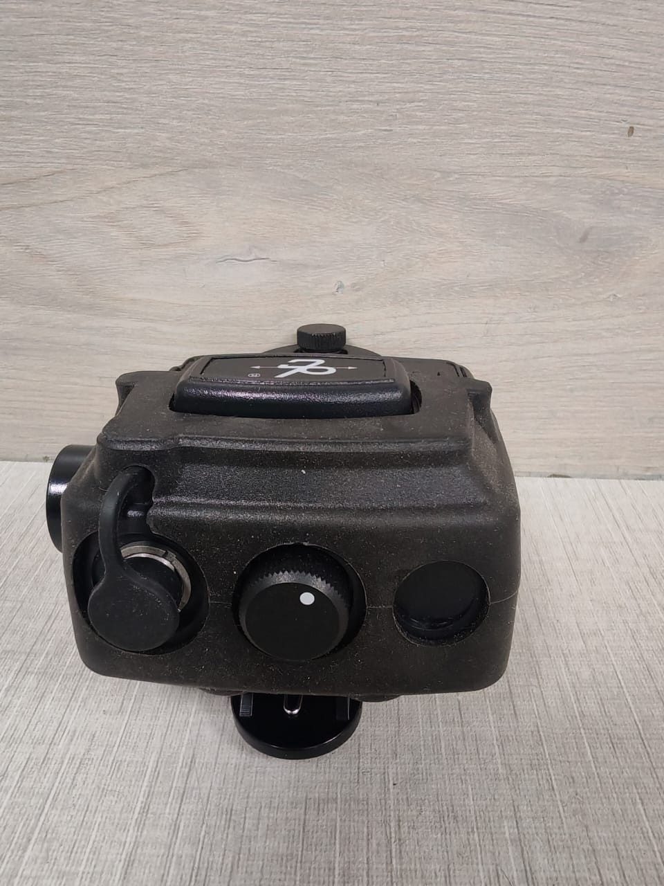 DAVID CLARK 40992G-03 DAVID CLARK MODEL U9910-BSW(EU) WIRELESS BELT STATION P/N 40992G-03 2