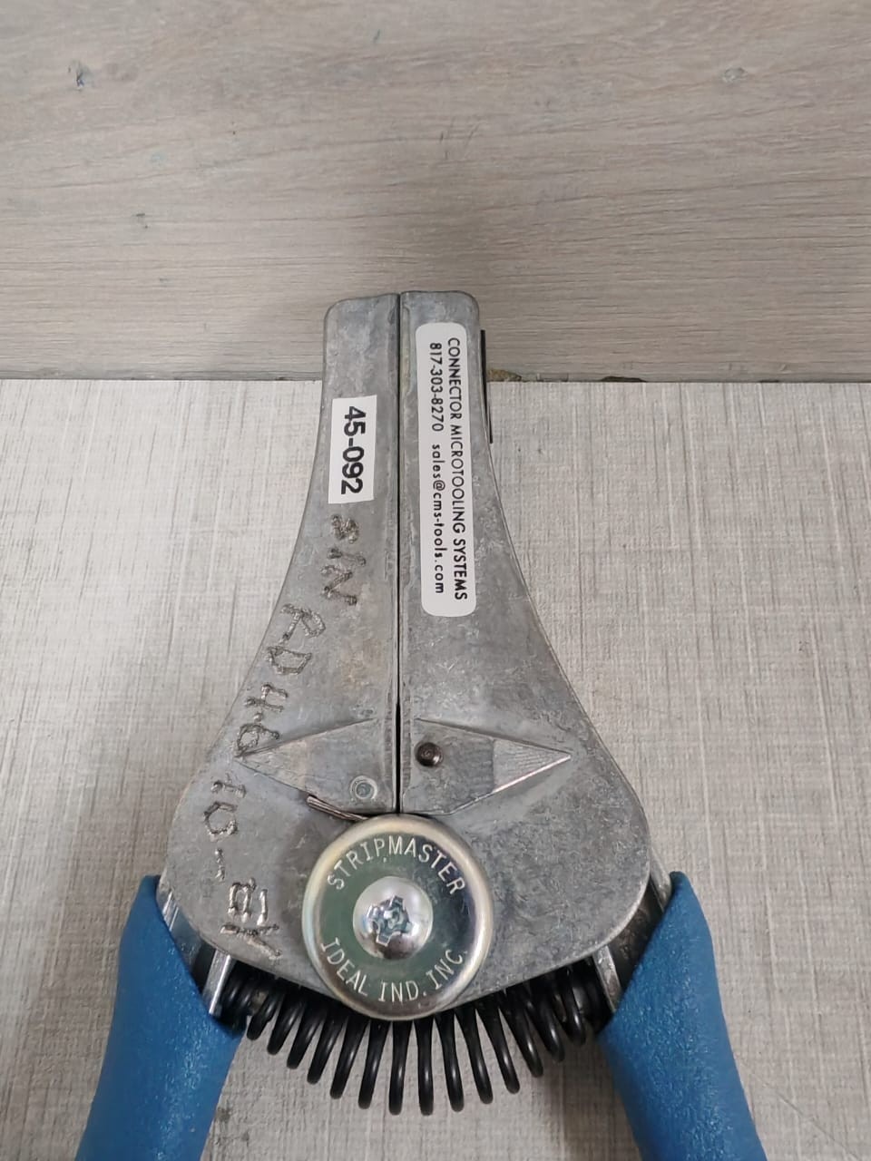 Ideal 45-092 IDEAL 45-092 STRIPMASTER WIRE STRIPPER 9