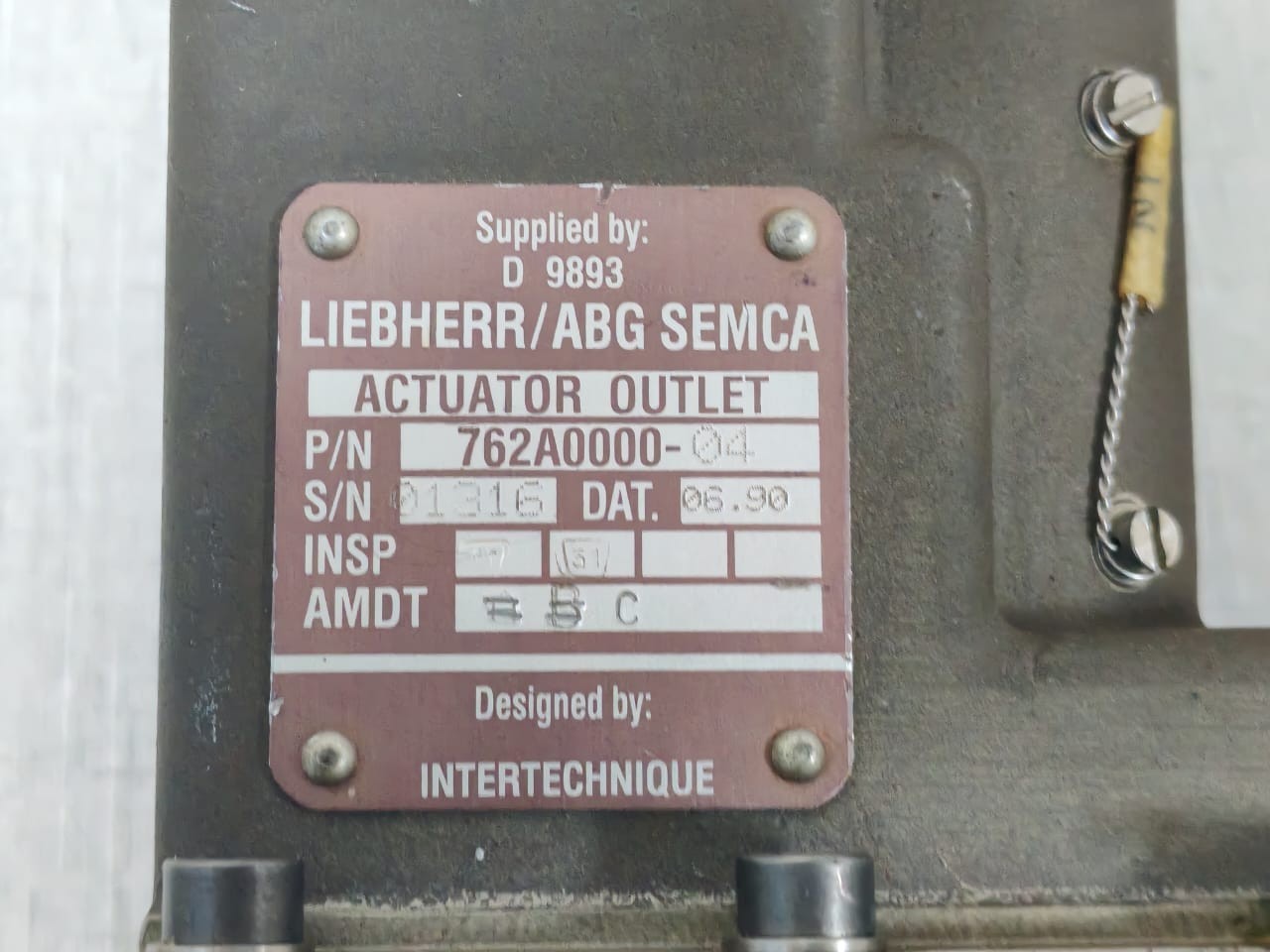 Liebherr/Abg Semca 762A0000-04 Liebherr/Abg Semca 762A0000-04 Actuator Outlet 2