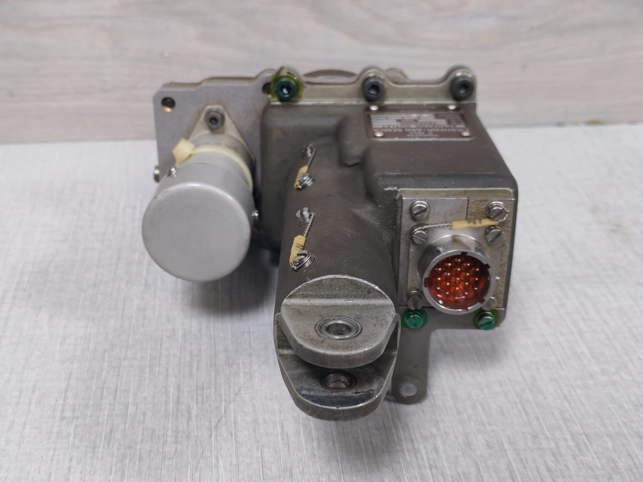 Liebherr/Abg Semca 762A0000-04 Liebherr/Abg Semca 762A0000-04 Actuator Outlet 5