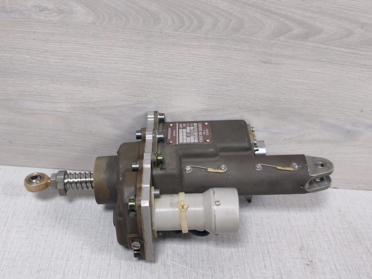 Liebherr/Abg Semca 762A0000-04 Liebherr/Abg Semca 762A0000-04 Actuator Outlet 10