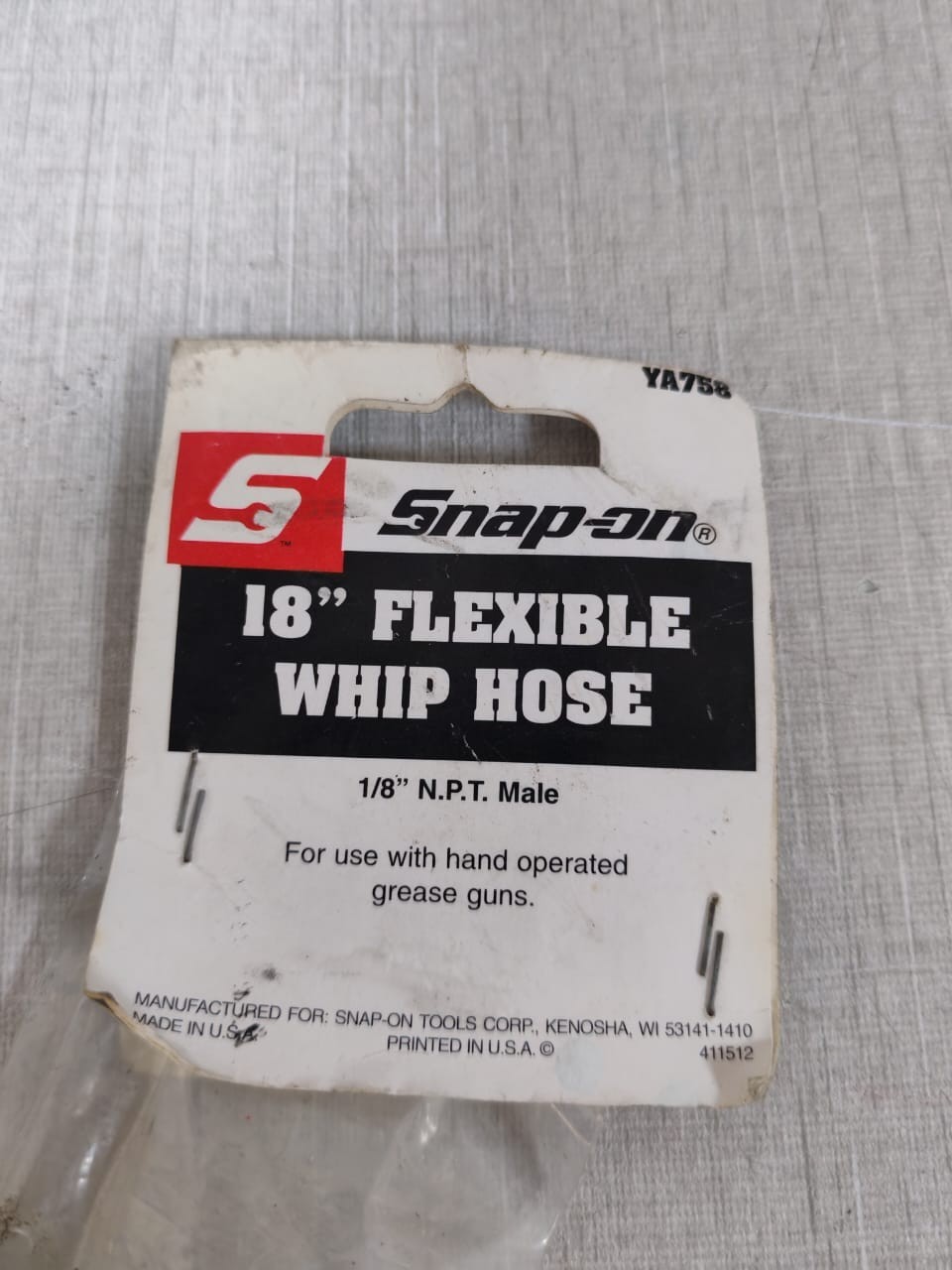 Snap-on 1/8" N.P.T. MALE SNAP-ON 18" FLEXIBLE WHIP HOSE 1/8" N.P.T. MALE 2