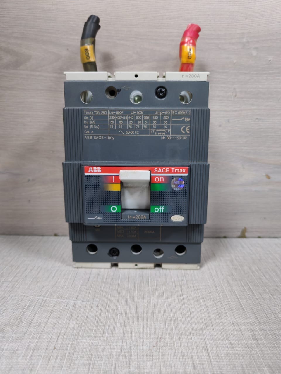 ABB SACE TMAX T3N 250 BREAKER