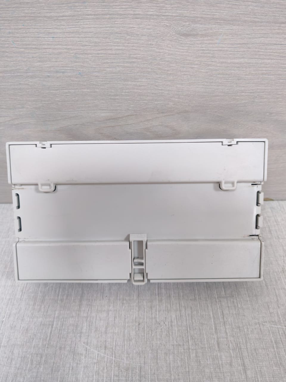 Crestron 6501746 CRESTRON DIN-8SW8 HIGH-VOLTAGE SWITCHING 240V MAX 50/60Hz PN: 6501746 9
