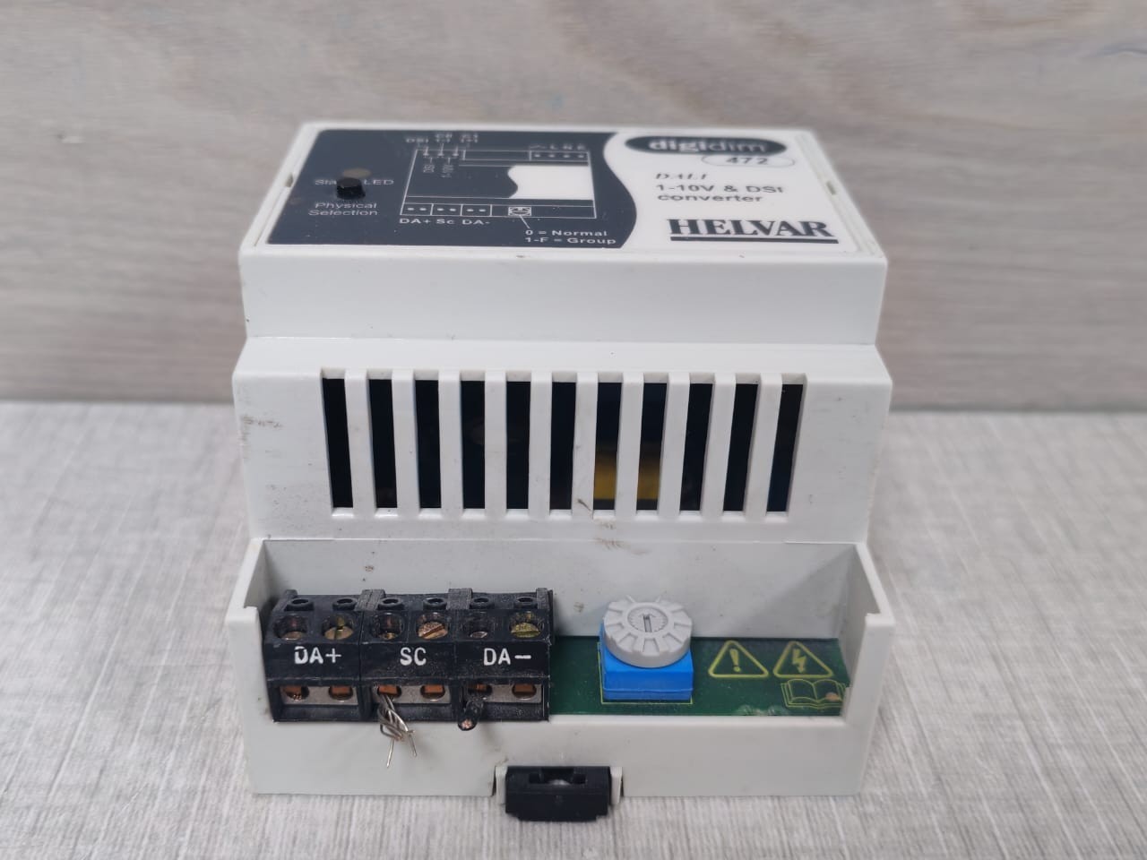 Helvar 472 Helvar 472 DALI 1-10V & DSI Converter V3.01 7