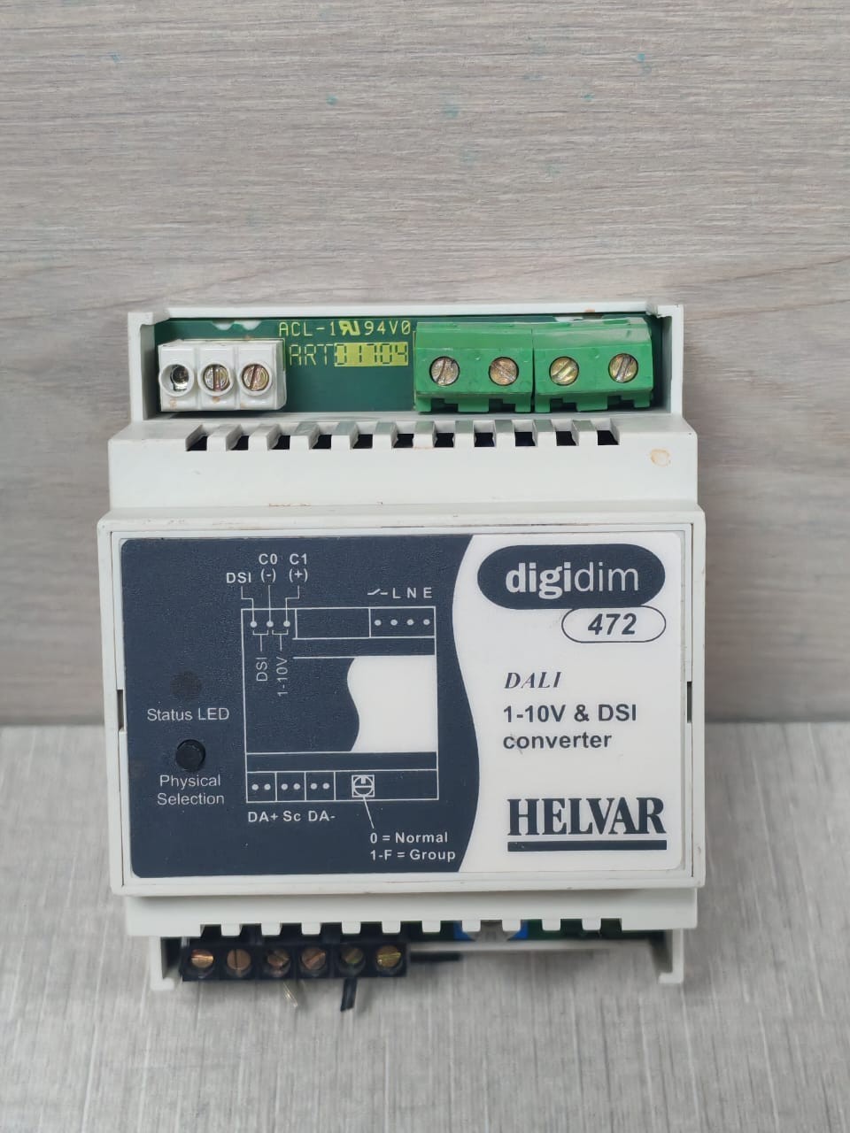 Helvar 472 Helvar 472 DALI 1-10V & DSI Converter V3.01 10