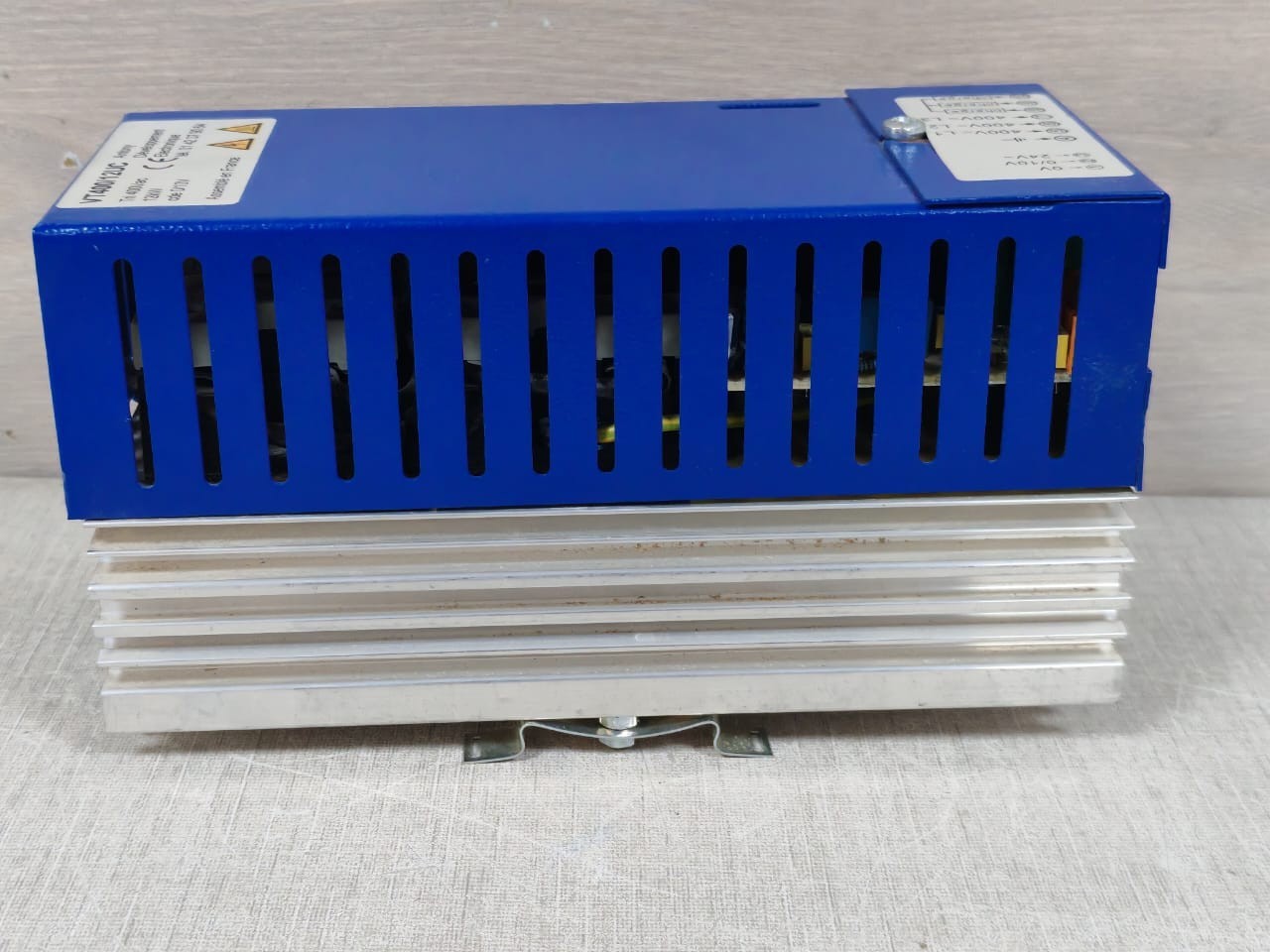 ADE VT400/12UC ADE VT400/12UC POWER REGULATOR TRI 400VAC 12KW - WITH DIRTY BOX 10