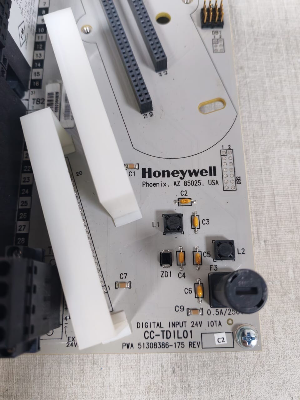 Honeywell TDIL01 HONEYWELL CC-TDIL01 PWA 51308386-175 REV C2 DIGITAL INPUT 24V IOTA 4