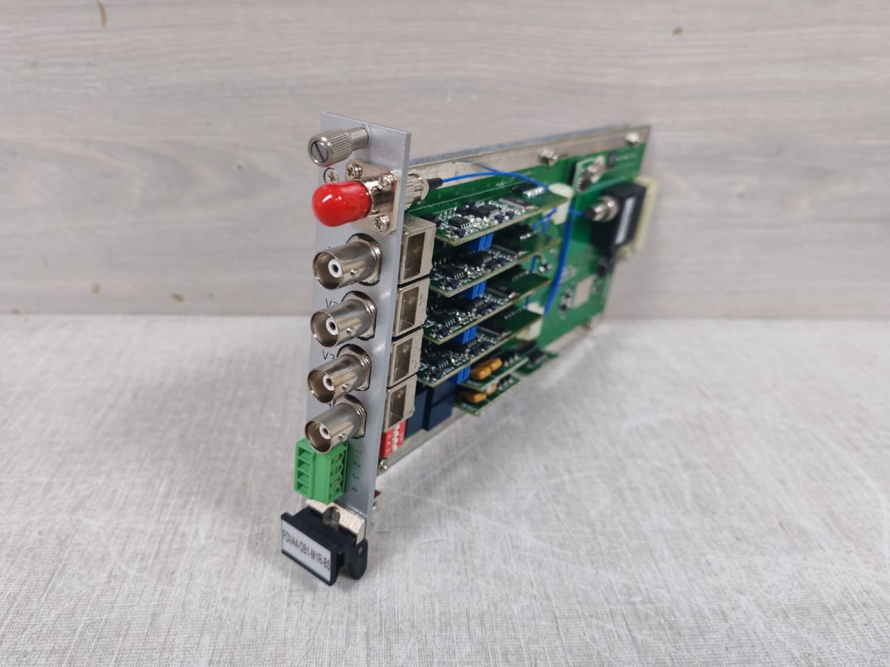 KBC Networks FDVA4-DB1-M1R-BS KBC Networks FDVA4-DB1-M1R-BS Fiber Optic Receiver 3