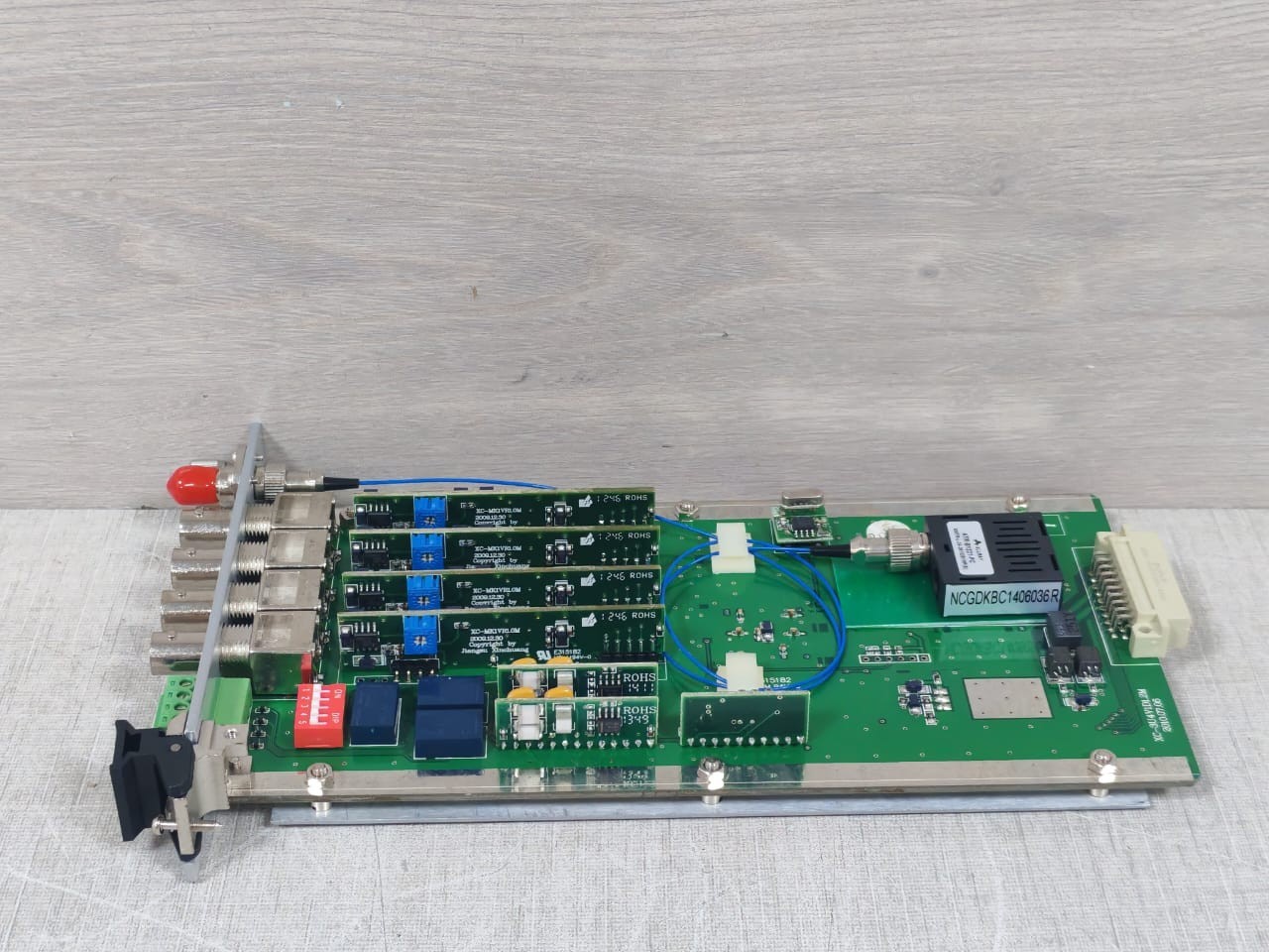 KBC Networks FDVA4-DB1-M1R-BS KBC Networks FDVA4-DB1-M1R-BS Fiber Optic Receiver 10