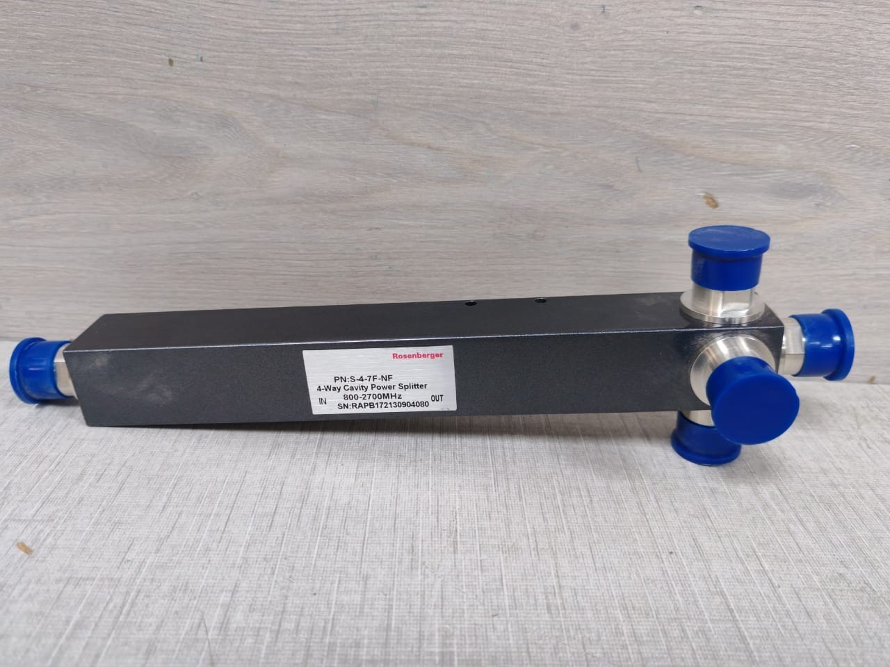 ROSENBERGER S-4-7F-NF ROSENBERGER S-4-7F-NF 4-WAY CAVITY POWER SPLITTER 800-2700MHz 4