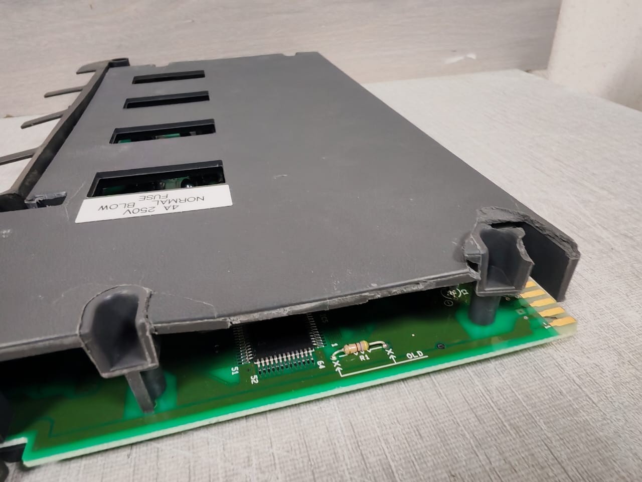 Rockwell Automation 1771-OAN Allen-Bradley 1771-OAN 80-265 VAC Output Module 9