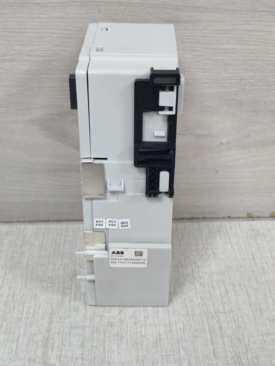 ABB MOD600APSML07 ABB PSML MOD600APSML07 | 24-60VDC O/P:12 VDC 625mA 12W - Without Original Box 10