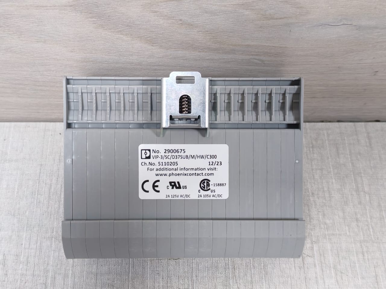 Phoenix Contact D37SUB/M/HW/C300 Phoenix Contact VIP-3/SC/D37SUB/M/HW/C300 Connection Board 2900675 6