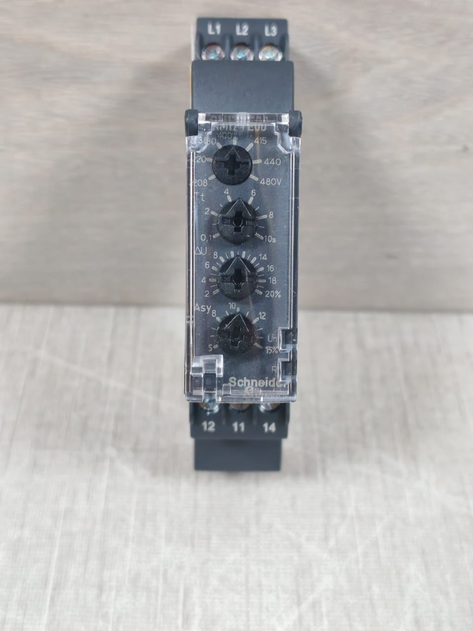Schneider Electric RM17TE00 ZELIO SCHNEIDER ELECTRIC RM17TE00 MULTIFUNCTION CONTROL RELAY 2