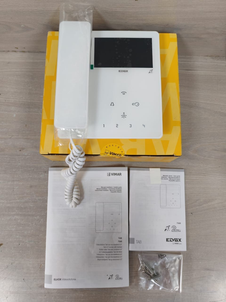 VIMAR 7549 VIMAR ELVOX VIDEOCITOFONIA 7549 VIDEO INTERCOM TAB 4.3 10