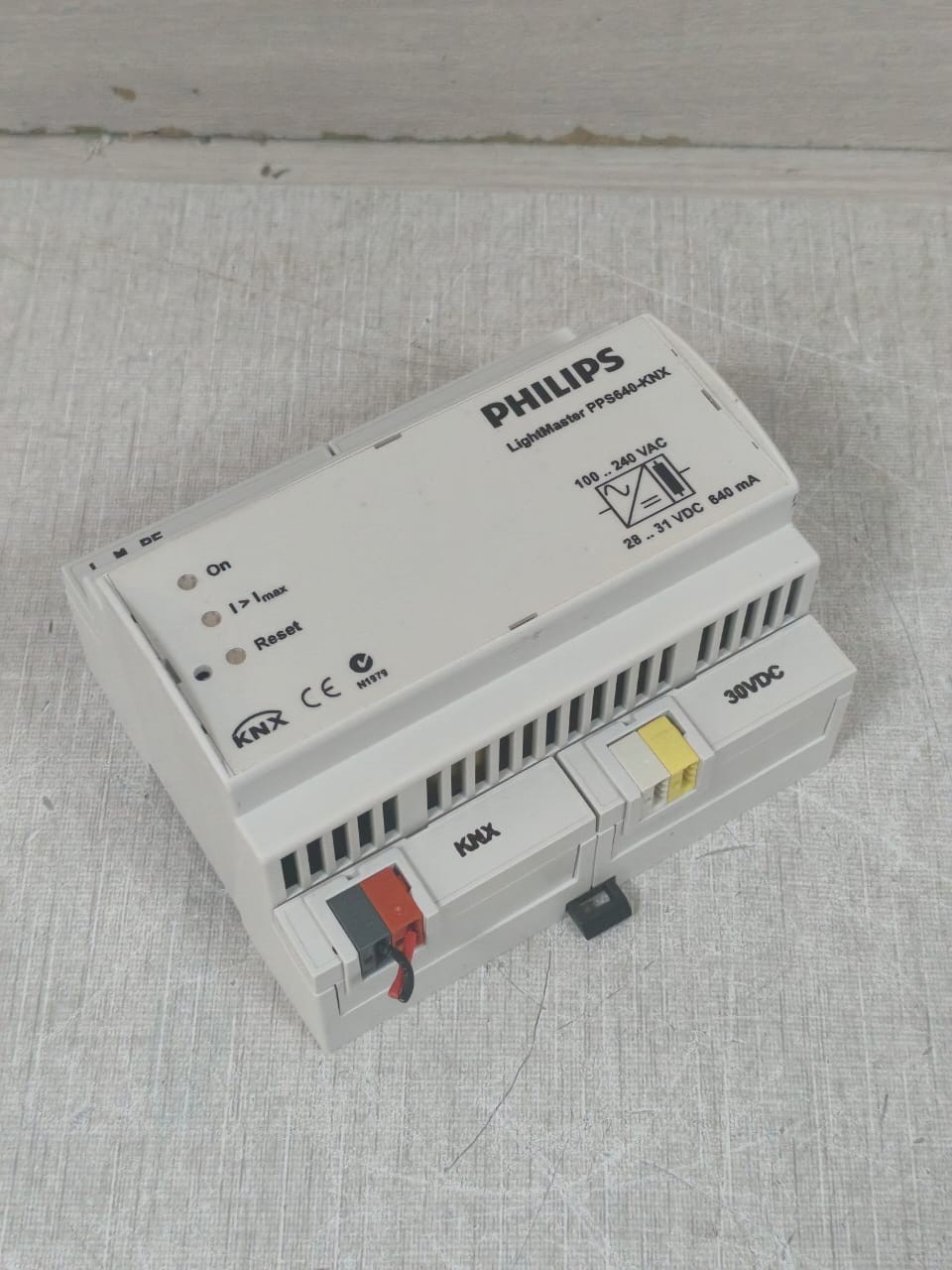 Philips PPS640-KNX PHILIPS LIGHTMASTER PPS640-KNX NETWORK POWER SUPPLY 100-240VAC 3