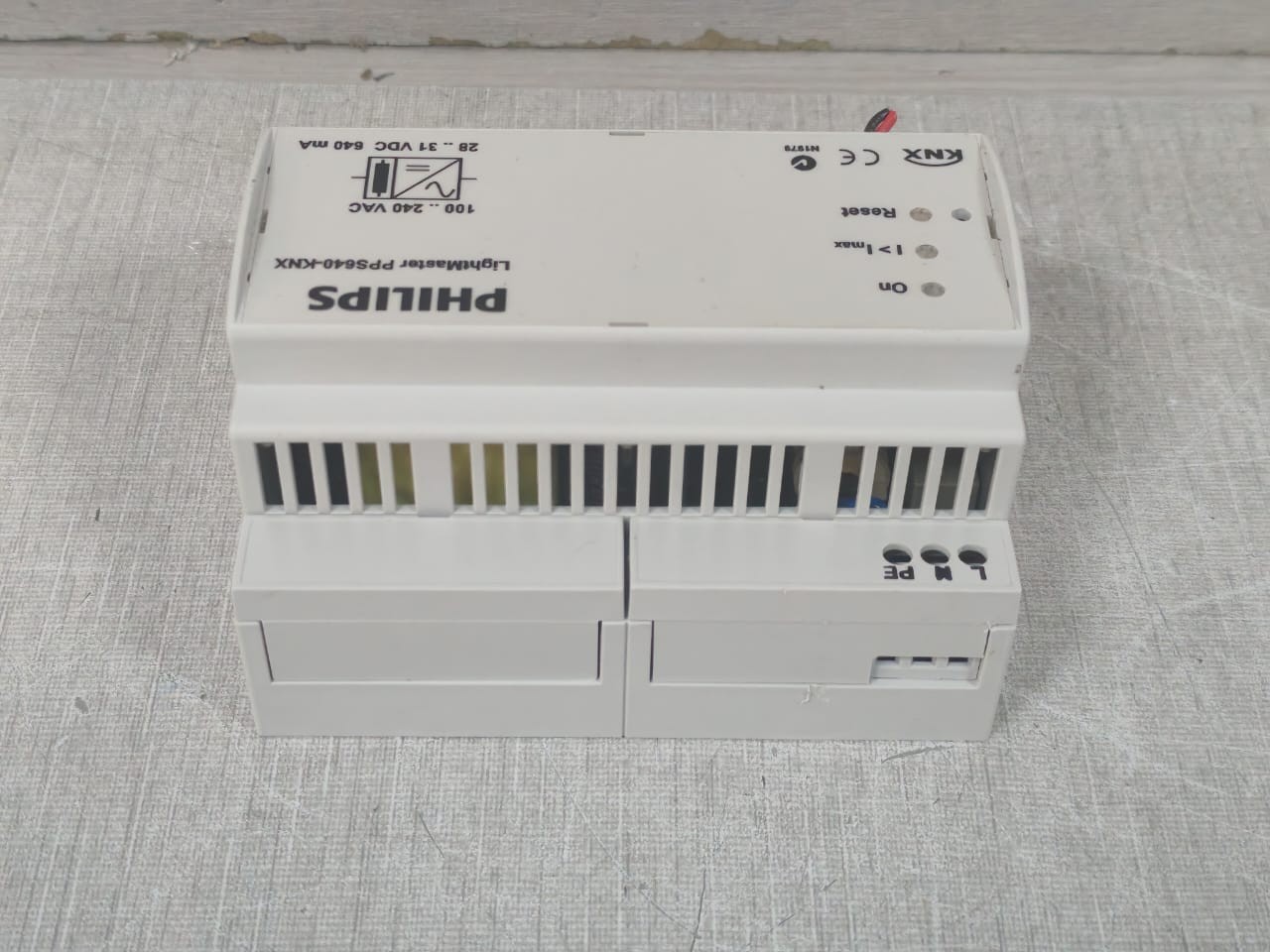 Philips PPS640-KNX PHILIPS LIGHTMASTER PPS640-KNX NETWORK POWER SUPPLY 100-240VAC 9