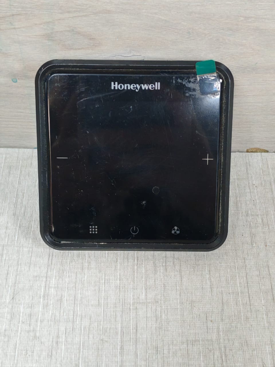 Honeywell WTS3B4BME/N HONEYWELL WTS3B4BME/N THERMOSTAT 100-240VAC 2