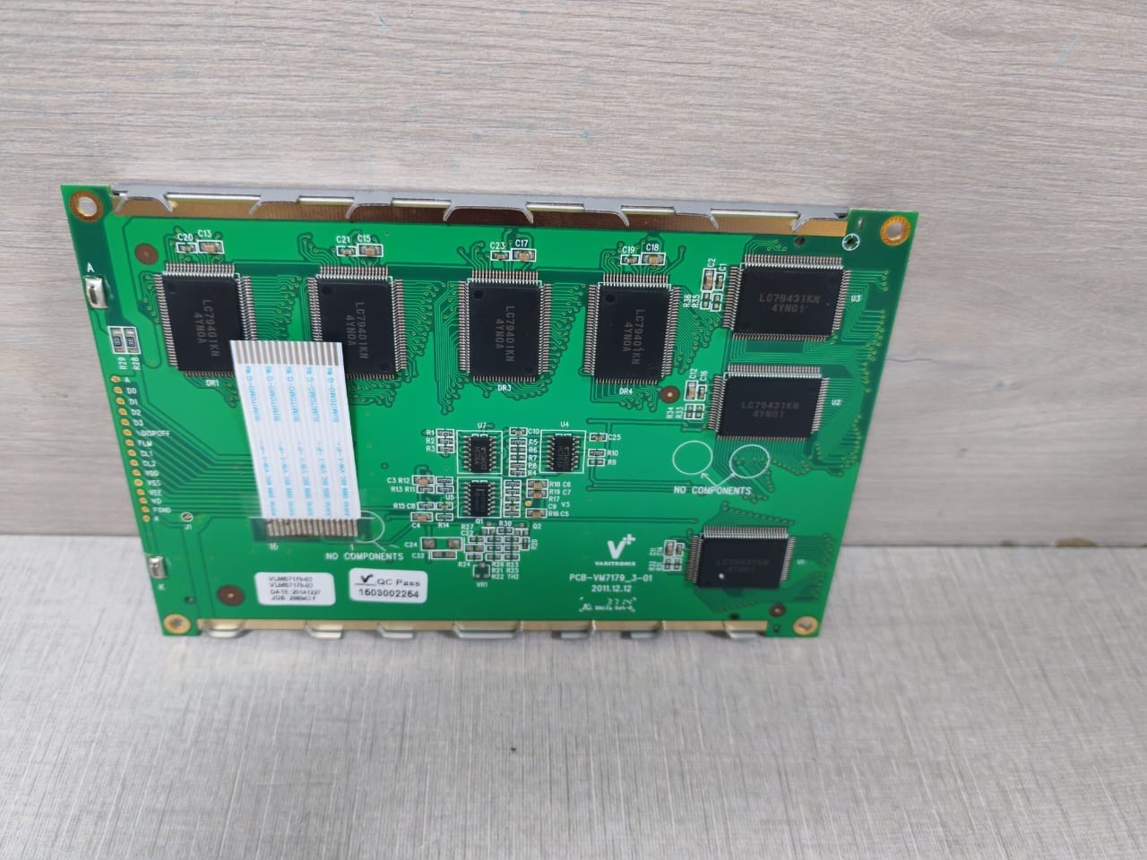 LCD PCB-VM7179_3-01 VARITRONIX PCB-VM7179_3-01 LCD DISPLAY SCREEN PANEL 5